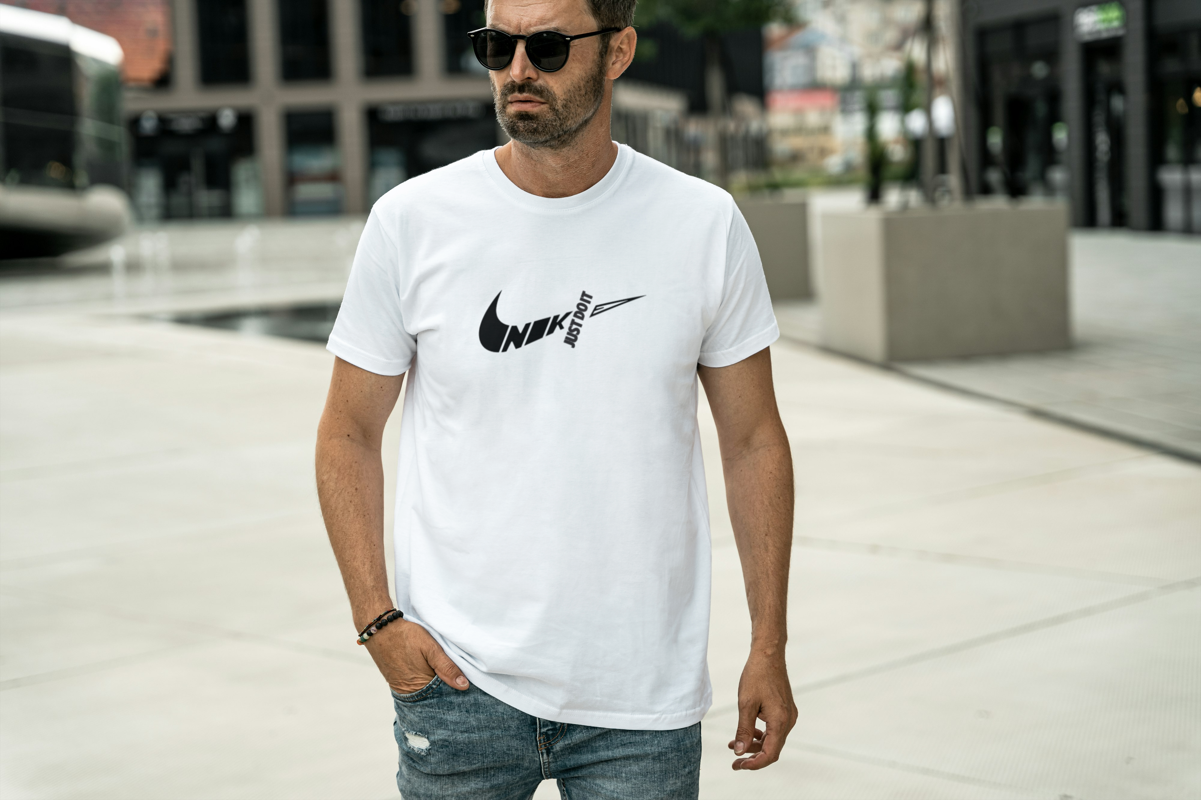 Sportswear Swoosh Graphic Tee for Men's