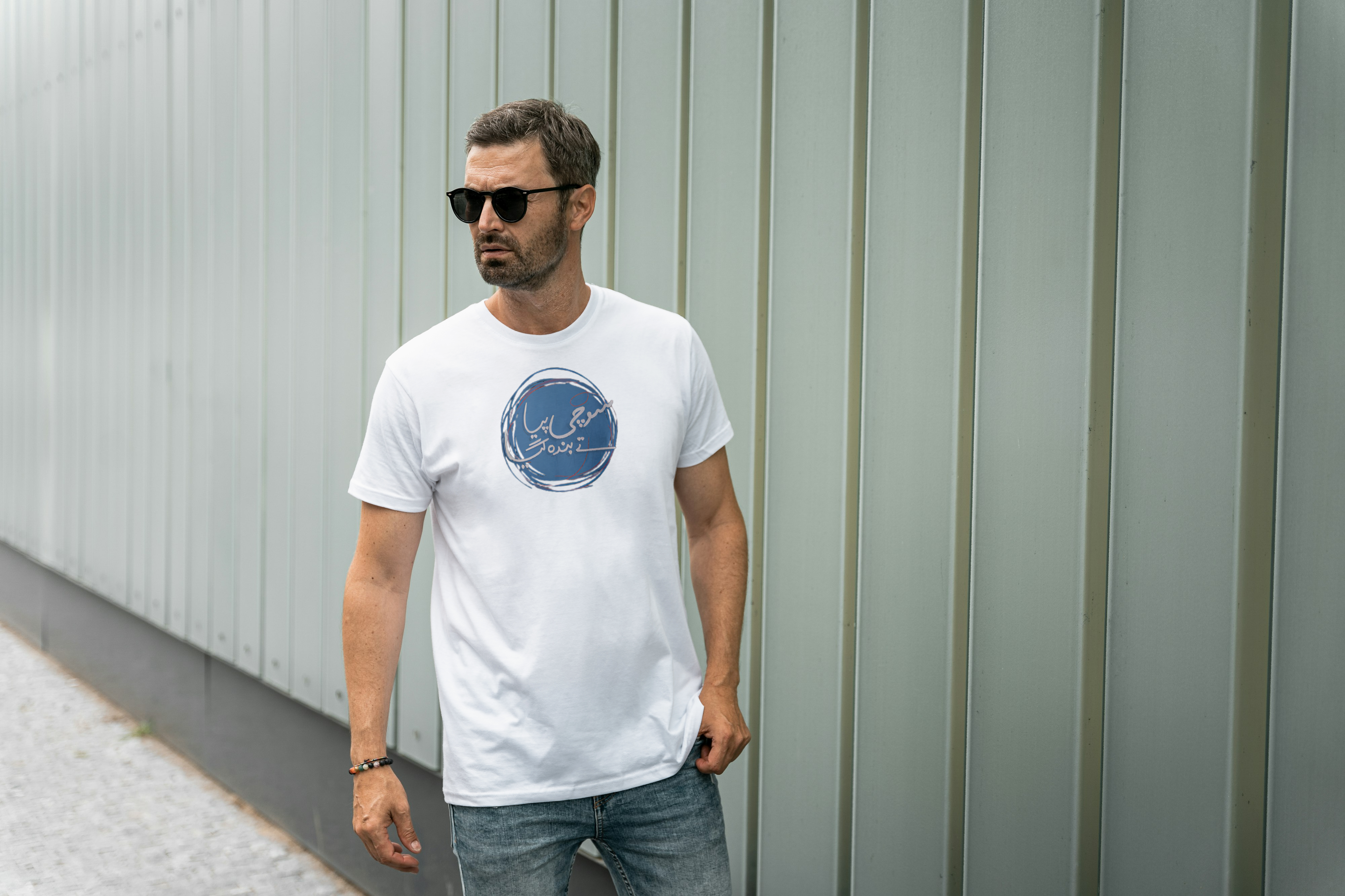 Sochi Peya Tay Banda Gaya Graphic Tee for Men's